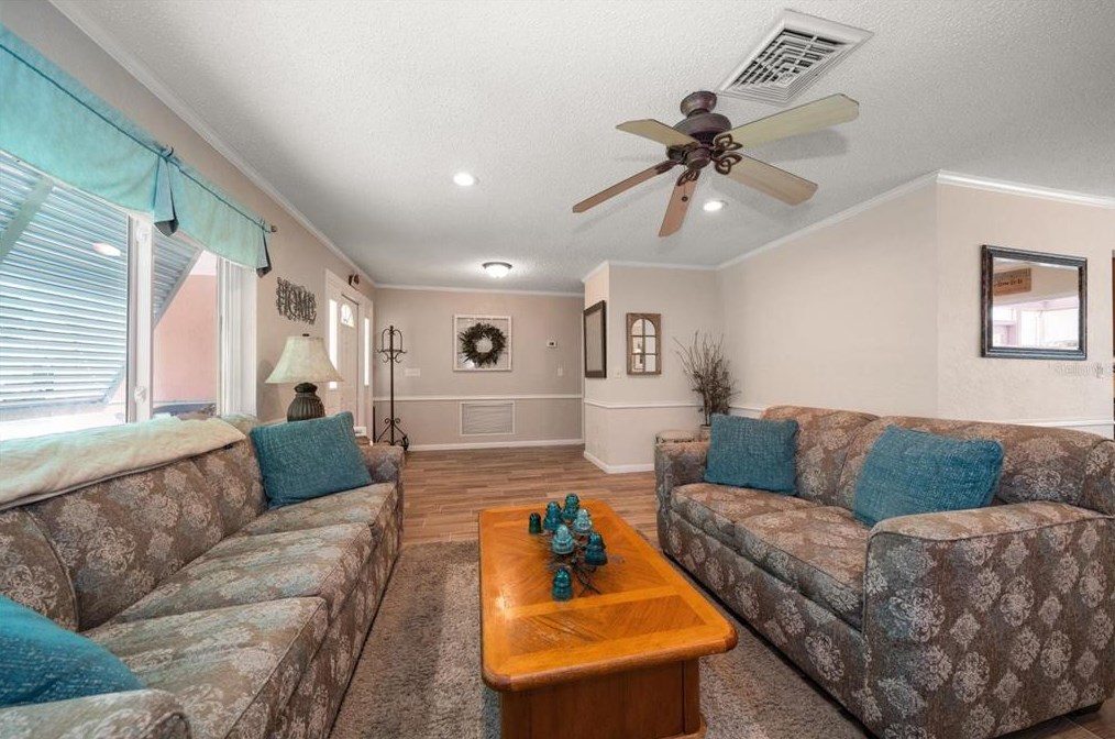 12903 Mia Cir, Largo FL exterior