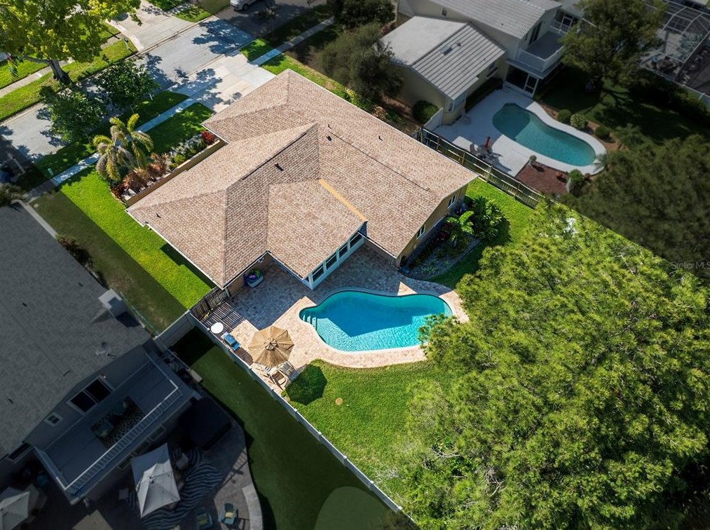 12903 Mia Cir, Largo, FL 33774-2445