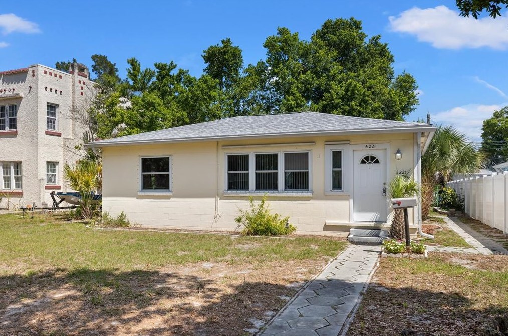 6221 3rd Ave S, Saint Petersburg, FL 33707