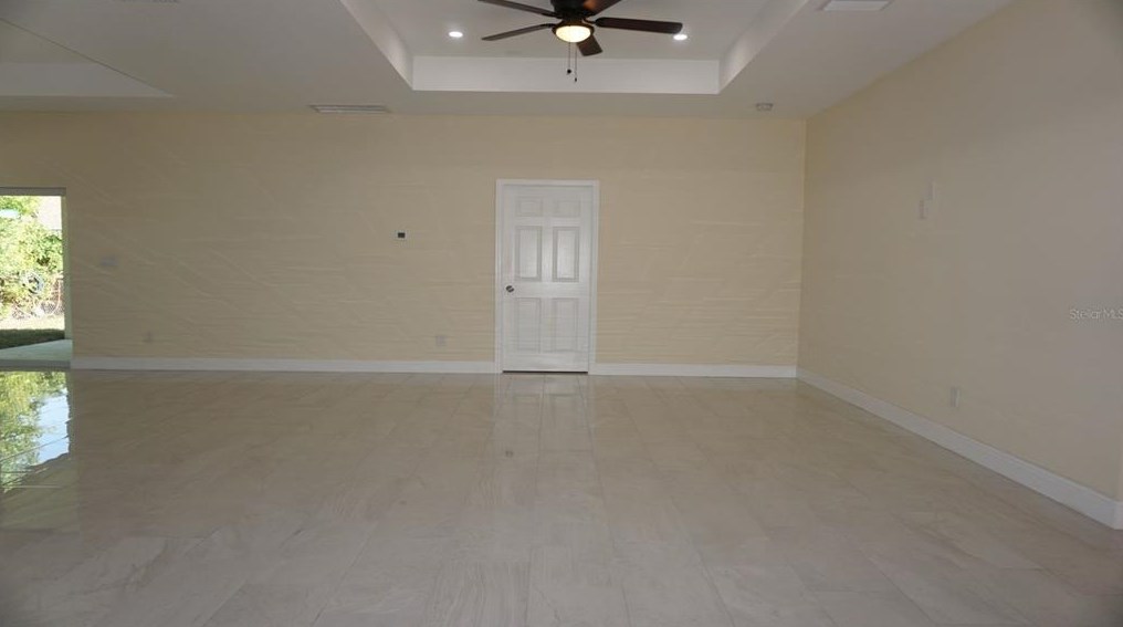 6015 82nd Ave, Pinellas Park FL  33781-1310 exterior