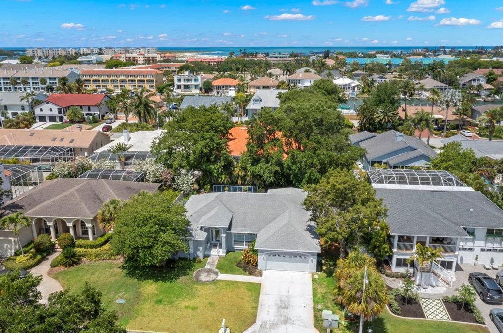 860 2nd Ave, Saint Petersburg, FL 33701-4020