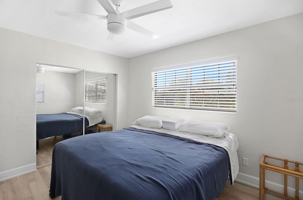 735 42nd Ave, Saint Petersburg FL  33703-4636 exterior