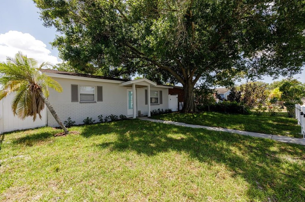 2474 40th Ave N, Saint Petersburg, FL 33714