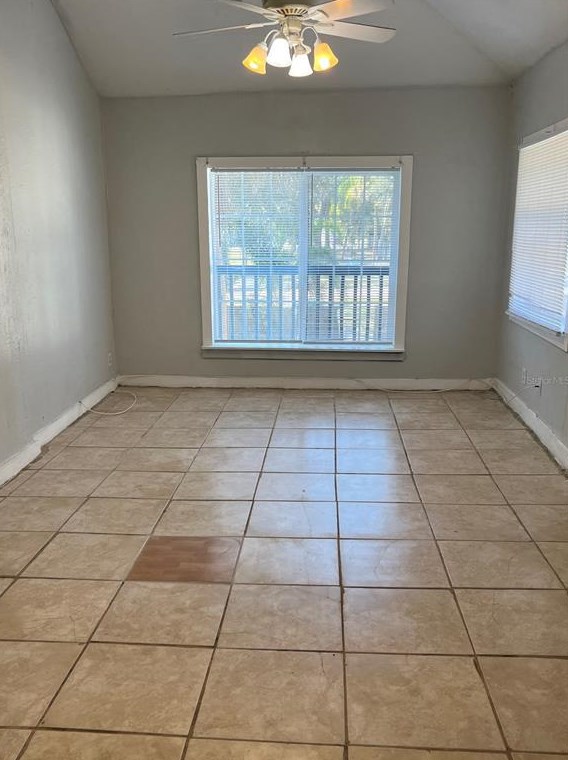 2102 14th St, Saint Petersburg, FL 33705-2969