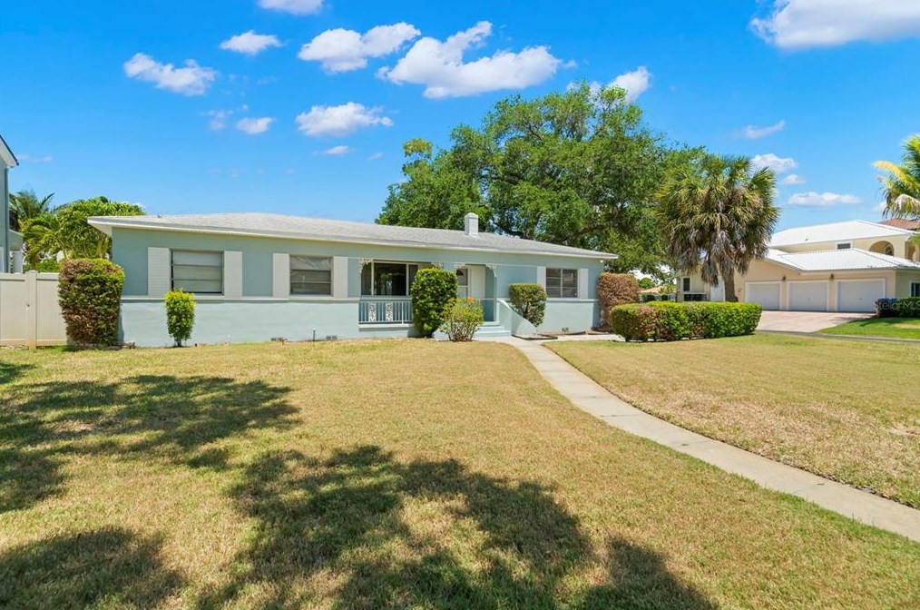 641 34th Ave, Saint Petersburg, FL 33704-1227