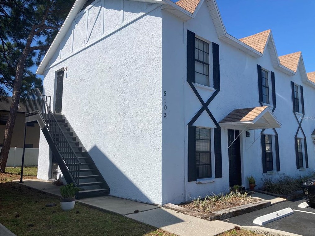 5103 Clarice Ct, Tampa FL 33611-3668 exterior