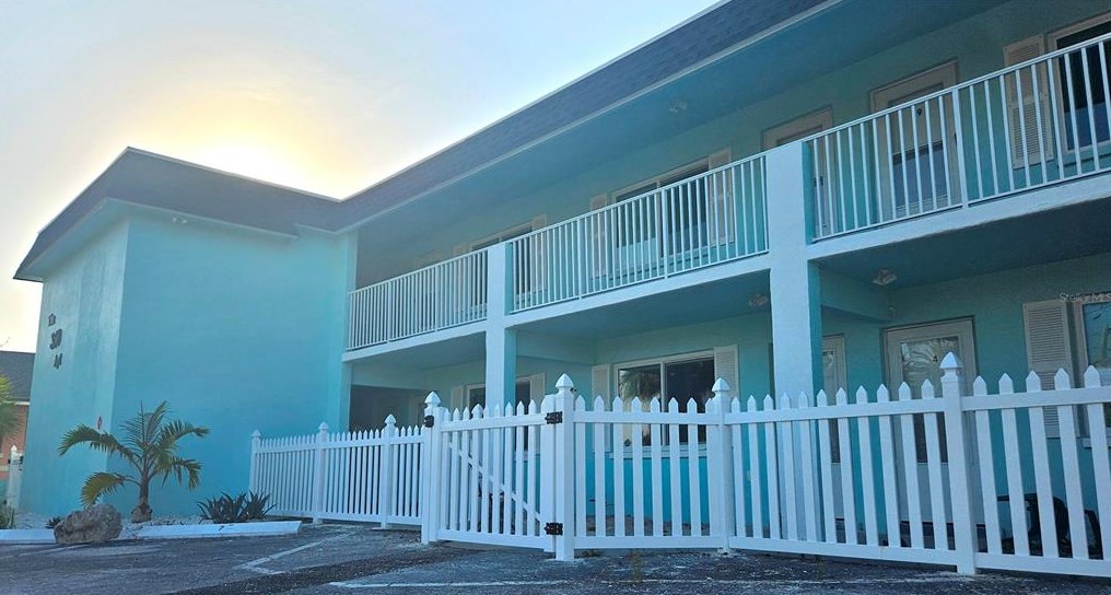 350 73rd Ave #1-4 And #6-9, Saint Petersburg, FL 33706