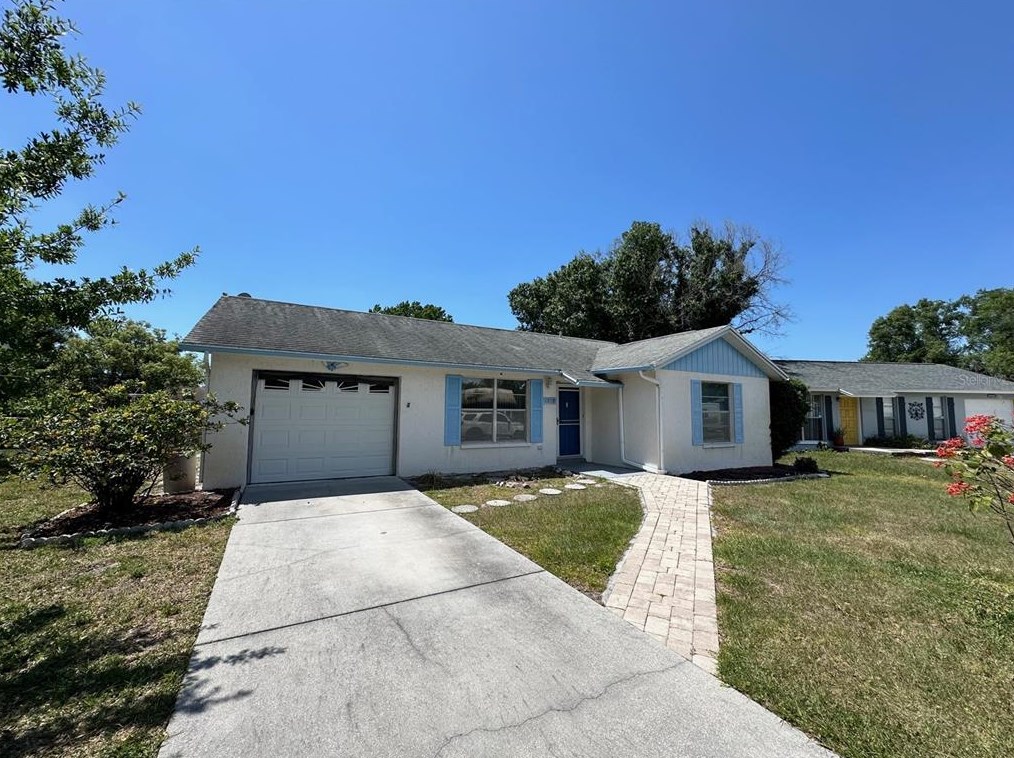 3233 Lenwood Dr, New Port Richey, FL 34655-3316