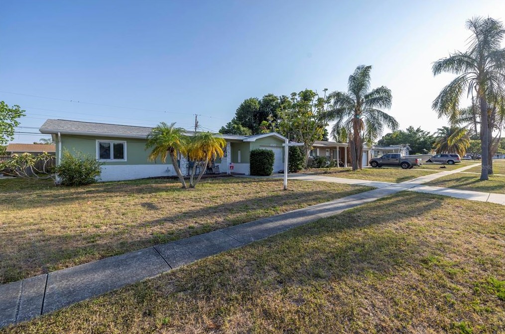 10920 Freedom Blvd, Largo, FL 33772-3022