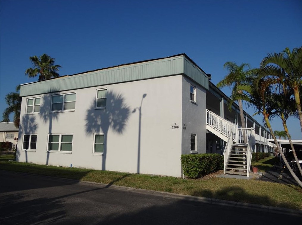 5286 81st St N #11, Saint Petersburg, FL 33709