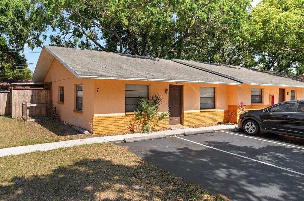 950 Beltrees St #n, Dunedin, FL 34698