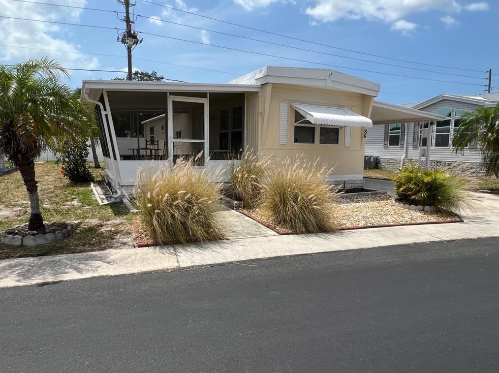 86 Pindo Palm St, Largo, FL 33770-7415