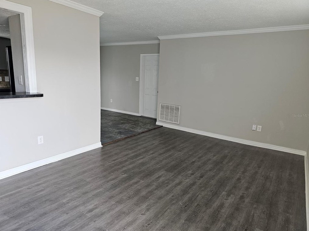 9114 Whitman Ln, Port Richey, FL 34668