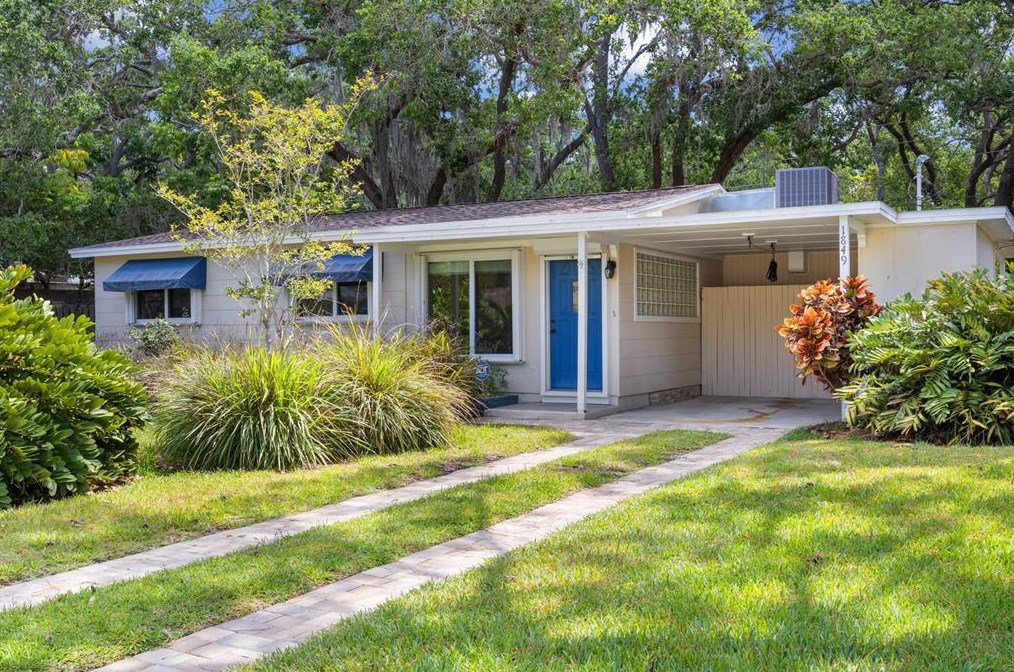 1849 San Mateo Dr, Dunedin, FL 34698-3720