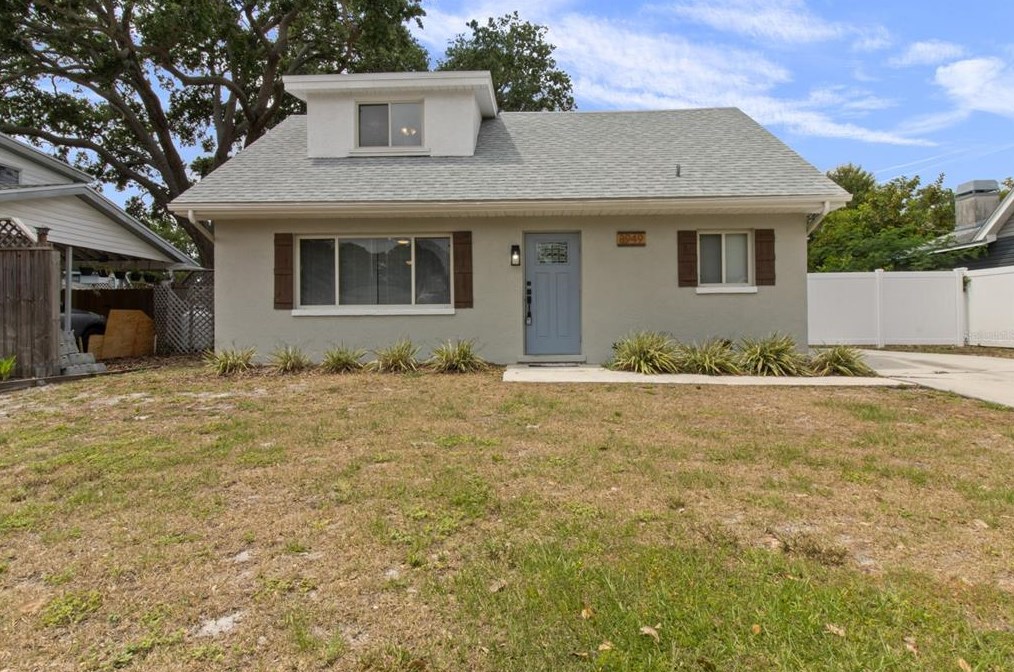 8949 Fairweather Dr, Largo, FL 33773-4813