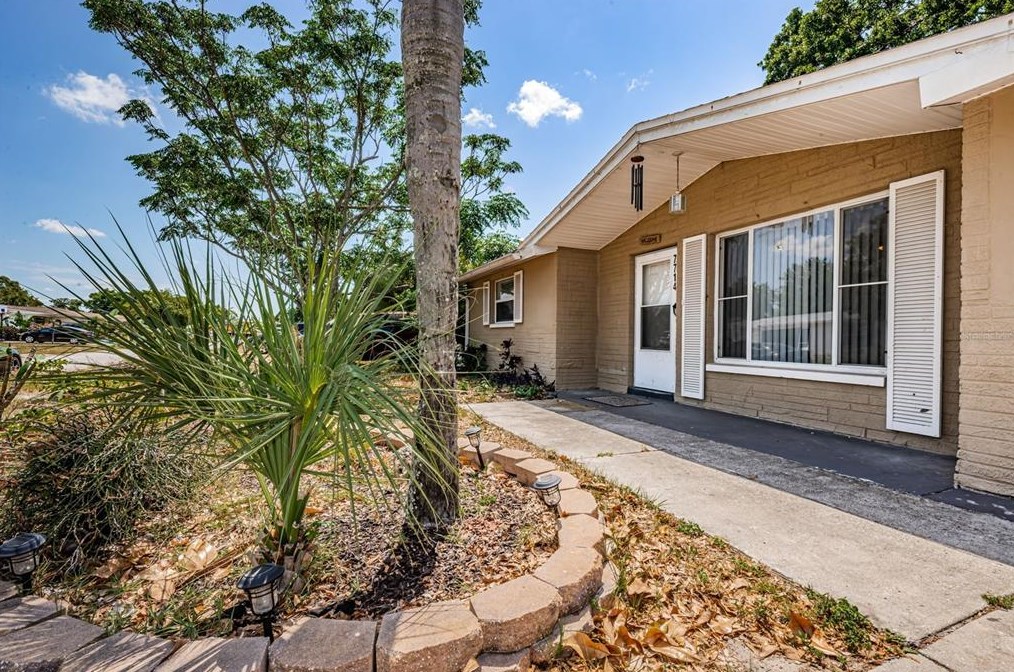 7714 Tyson Dr, Port Richey, FL 34668-2336