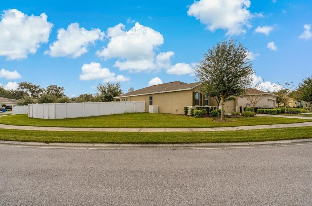 17690 Garsalaso Cir, Brooksville, FL 34604