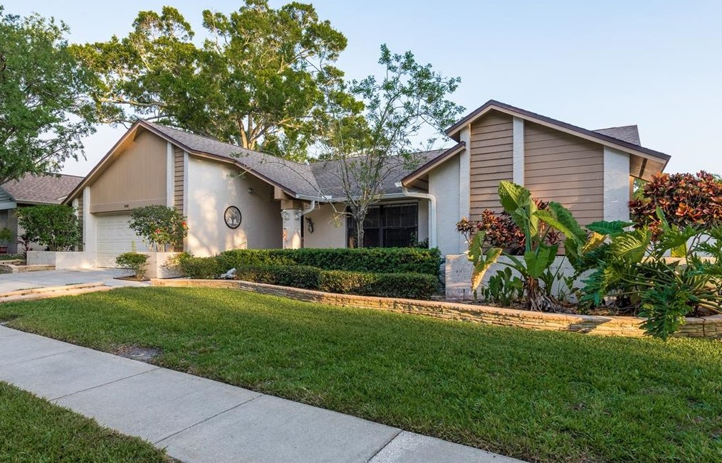 980 Chatham Way, Palm Harbor, FL 34683-6005