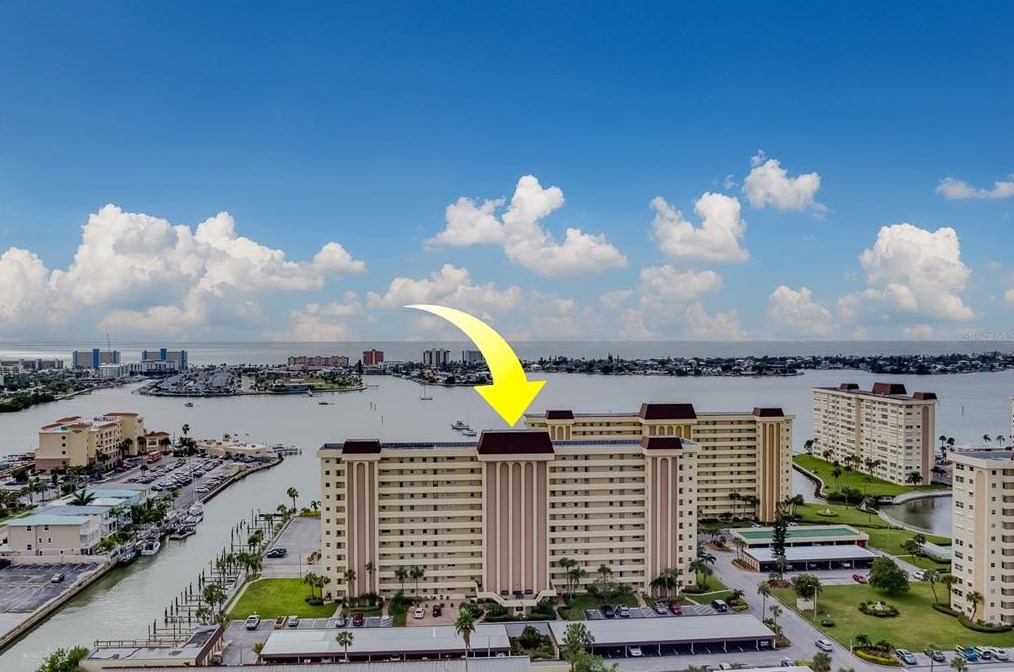 4550 Cove Cir #706, Saint Petersburg, FL 33708