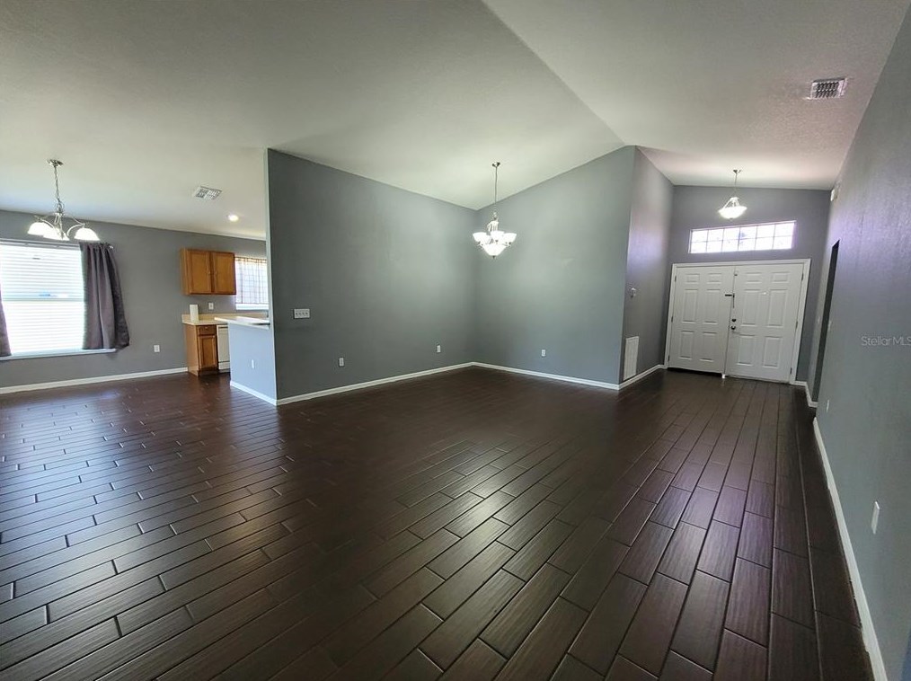 6401 Twin Bridges Dr, Zephyrhills FL 33541-8380 exterior