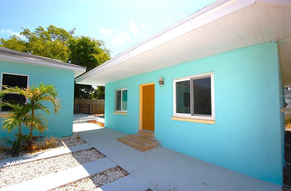 526 W Spruce St #rear, Tarpon Springs, FL 34689