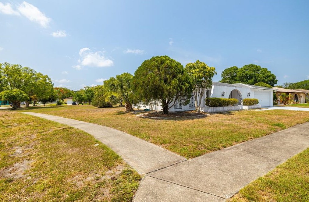 5740 Jackpot Way, Tarpon Springs, FL 34690