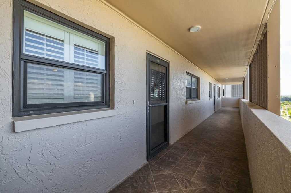 7050 Sunset Dr S #1410, Saint Petersburg, FL 33707