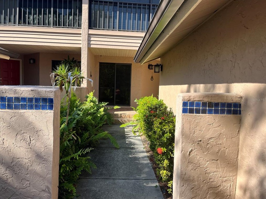 5220 Landings Blvd, Sarasota, FL 34231-9110