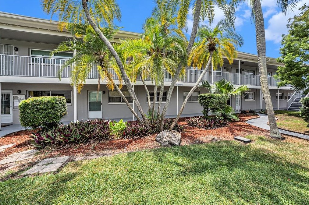 5916 5th Ave N #12b, Saint Petersburg, FL 33710