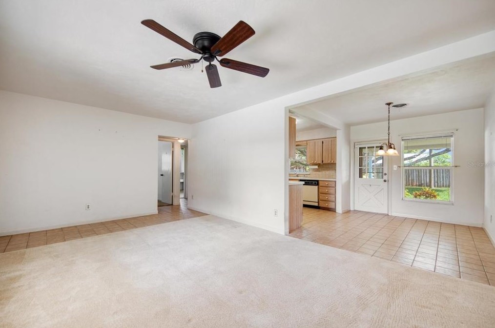 5297 35 Ter, Saint Petersburg FL  33710-2014 exterior