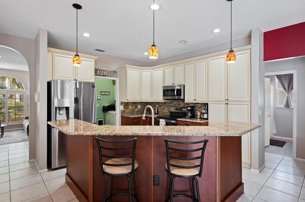 11306 Glenmont Dr, Tampa FL 33635-1531 exterior