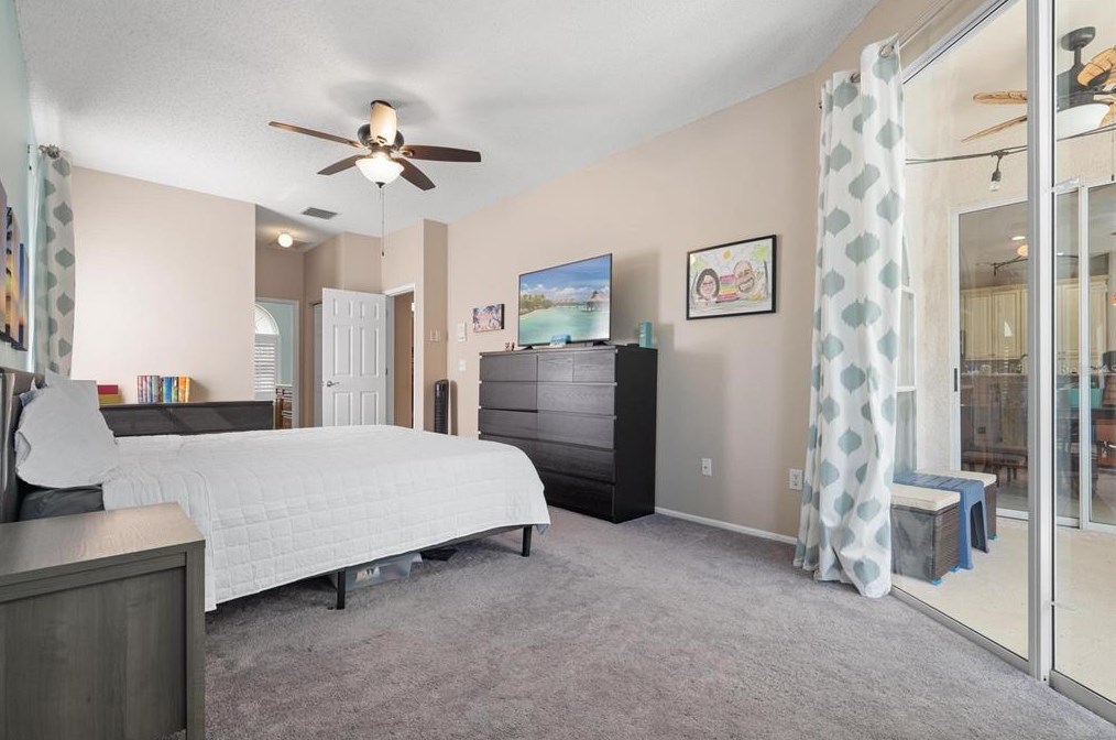 11306 Glenmont Dr, Tampa FL 33635-1531 exterior