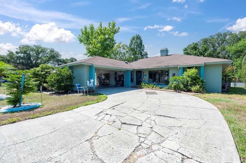 507 Hickory Lake Dr, Brandon, FL 33511-6337