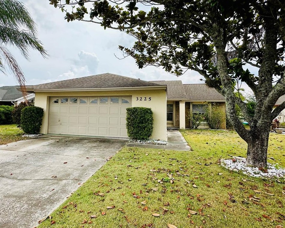 3225 Thunder Cloud Dr, Kissimmee, FL 34746-4887