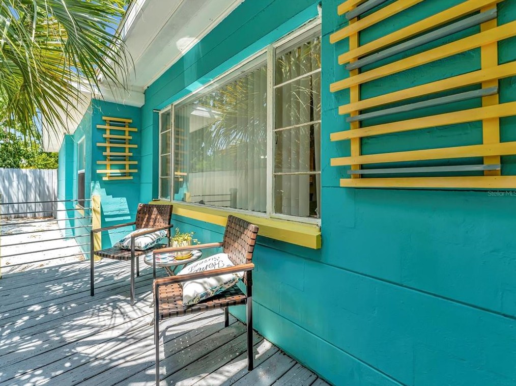 4933 13th Ave, Saint Petersburg, FL 33707-3614