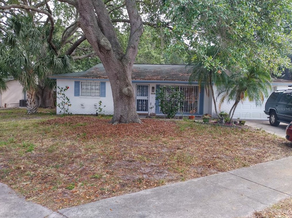 1843 Tumbleweed Dr, Tarpon Springs, FL 34690