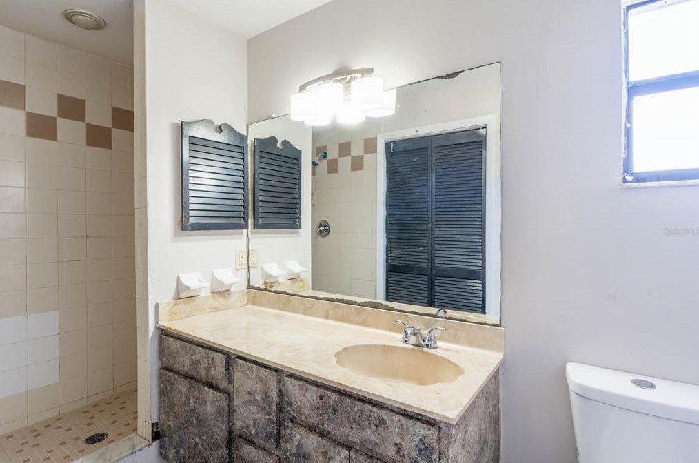 3334 Henry St, Melbourne FL 32901-8016 exterior