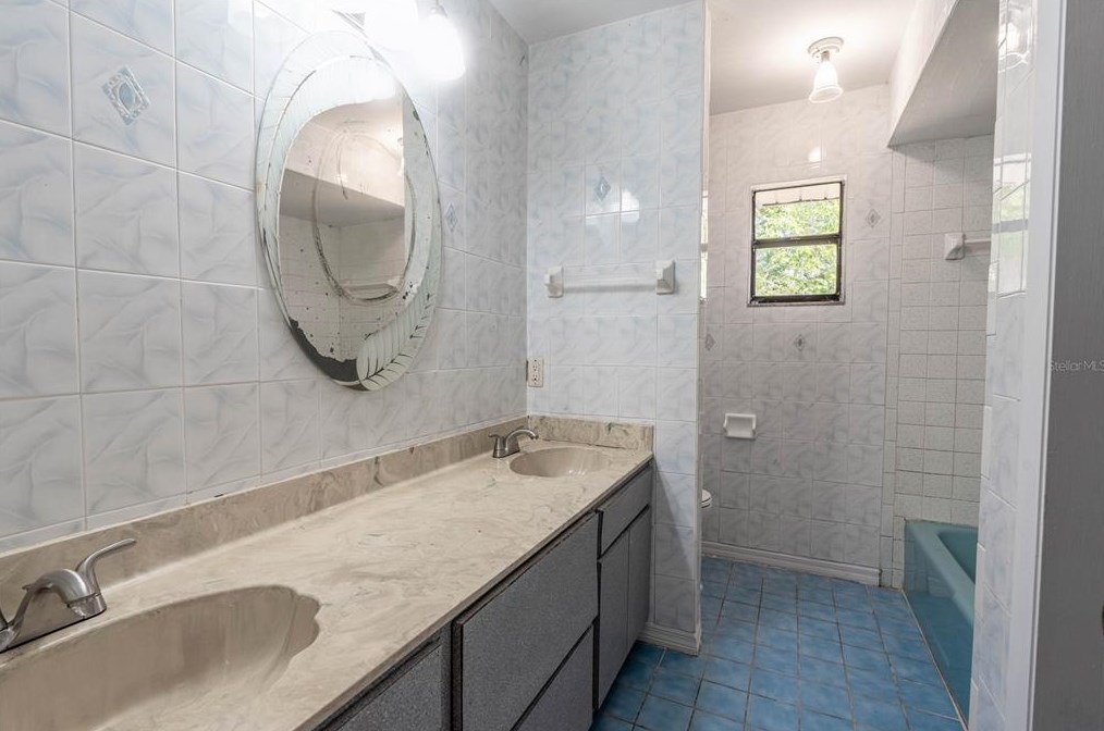 3334 Henry St, Melbourne FL 32901-8016 exterior