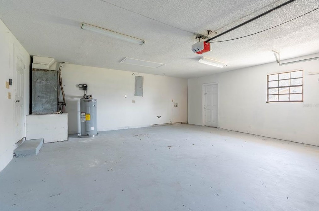 3334 Henry St, Melbourne FL 32901-8016 exterior