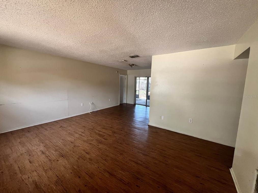 2602 Surrey Dr, Palm Harbor, FL 34684
