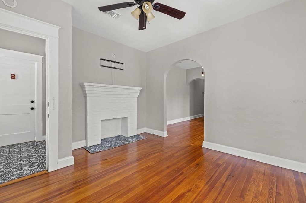 5901 Ola Ave, Tampa FL 33604-6615 exterior