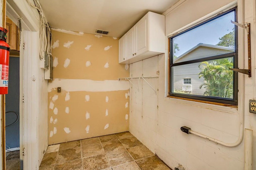 9203 Cobb Rd, Riverview FL 33578-4927 exterior