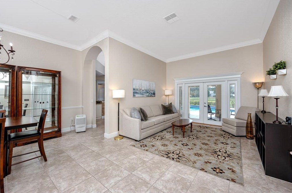 3019 Sutton Woods Dr, Plant City FL  33566-9614 exterior