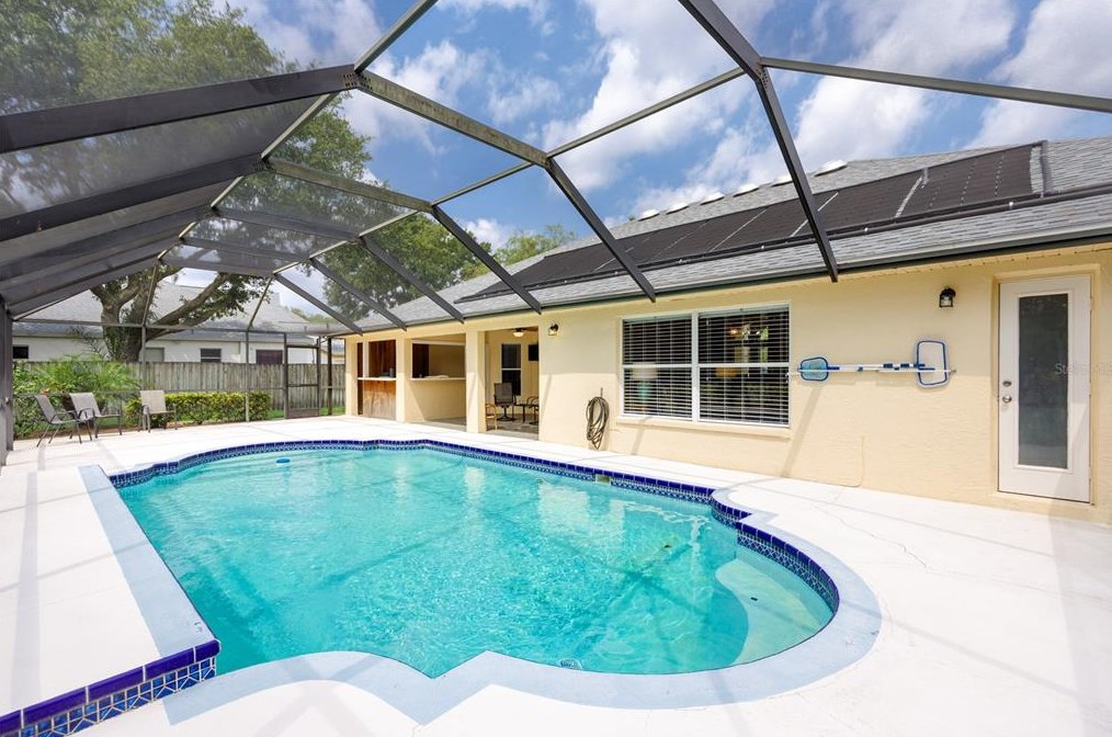 3019 Sutton Woods Dr, Plant City FL  33566-9614 exterior