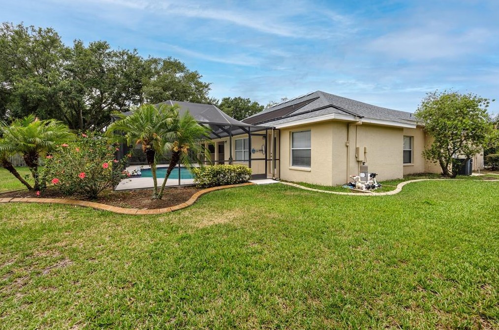 3019 Sutton Woods Dr, Plant City FL  33566-9614 exterior