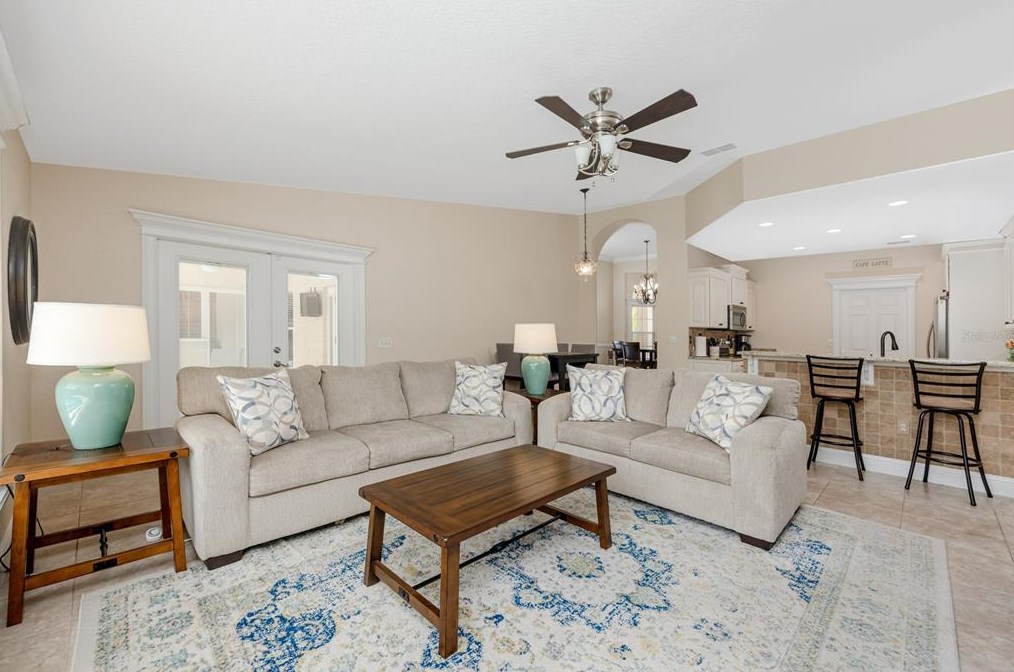 3019 Sutton Woods Dr, Plant City FL  33566-9614 exterior