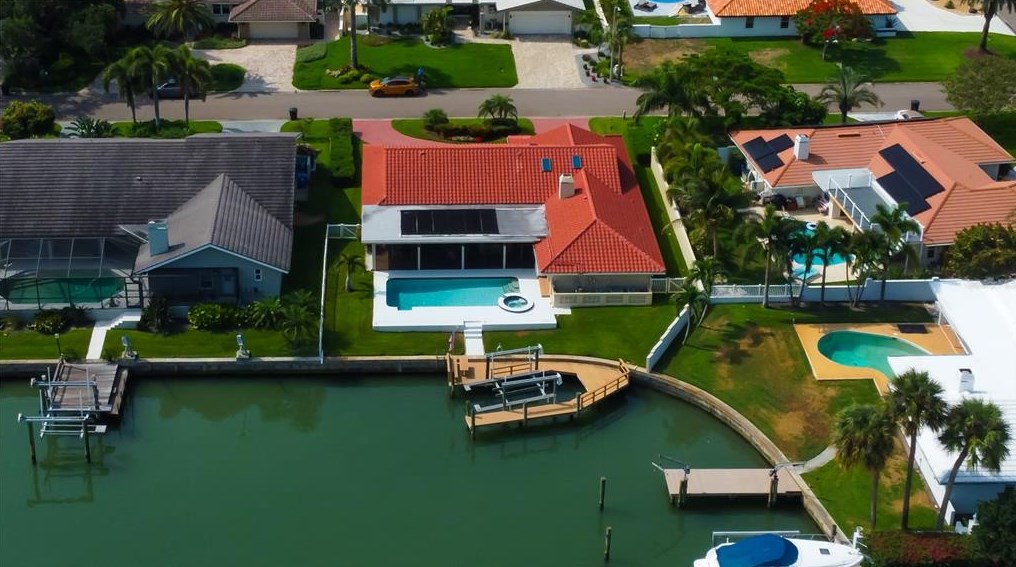 4981 61 Ave, Saint Petersburg FL  33712-4921 exterior
