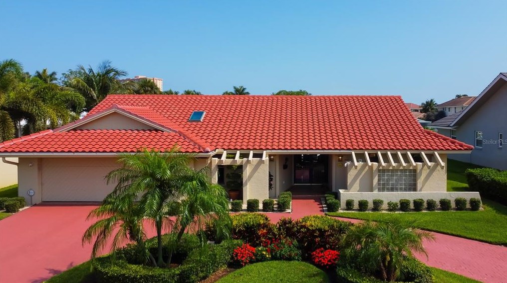 4981 61st Ave, Saint Petersburg FL  33715-1623 exterior