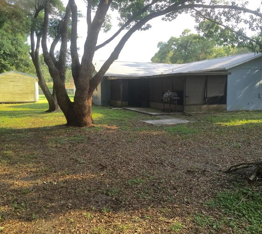 322 Black Oak Ct, Seffner, FL 33584