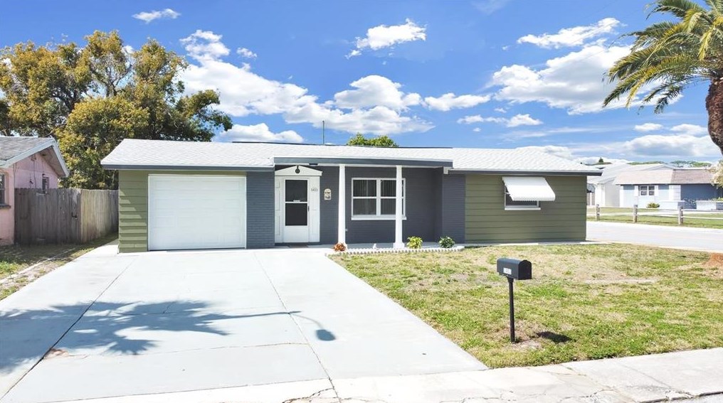 3453 Rock Royal Dr, Tarpon Springs, FL 34691